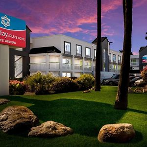 Surestay Plus Hotel By Best Western Scottsdale North